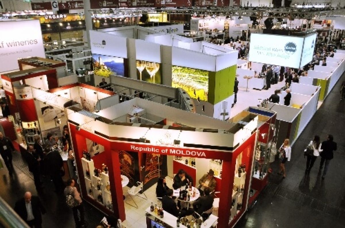 Photo for: Tradeshow Tips: How to Convert Distributor, Wholesaler and Retailer Visits into Purchase Orders.
