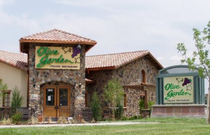 Photo for: How To Pitch Your Brand In National Restaurant Chains